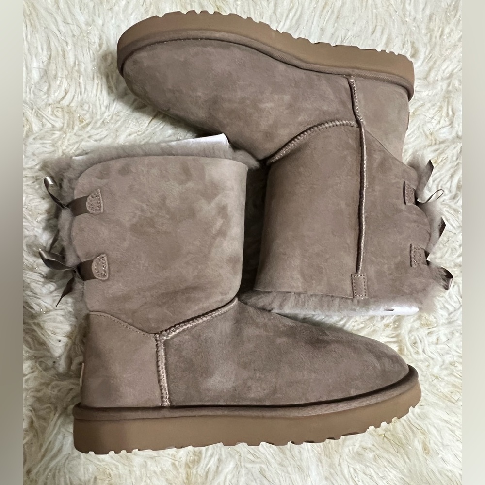 Ugg Bailey Bow II